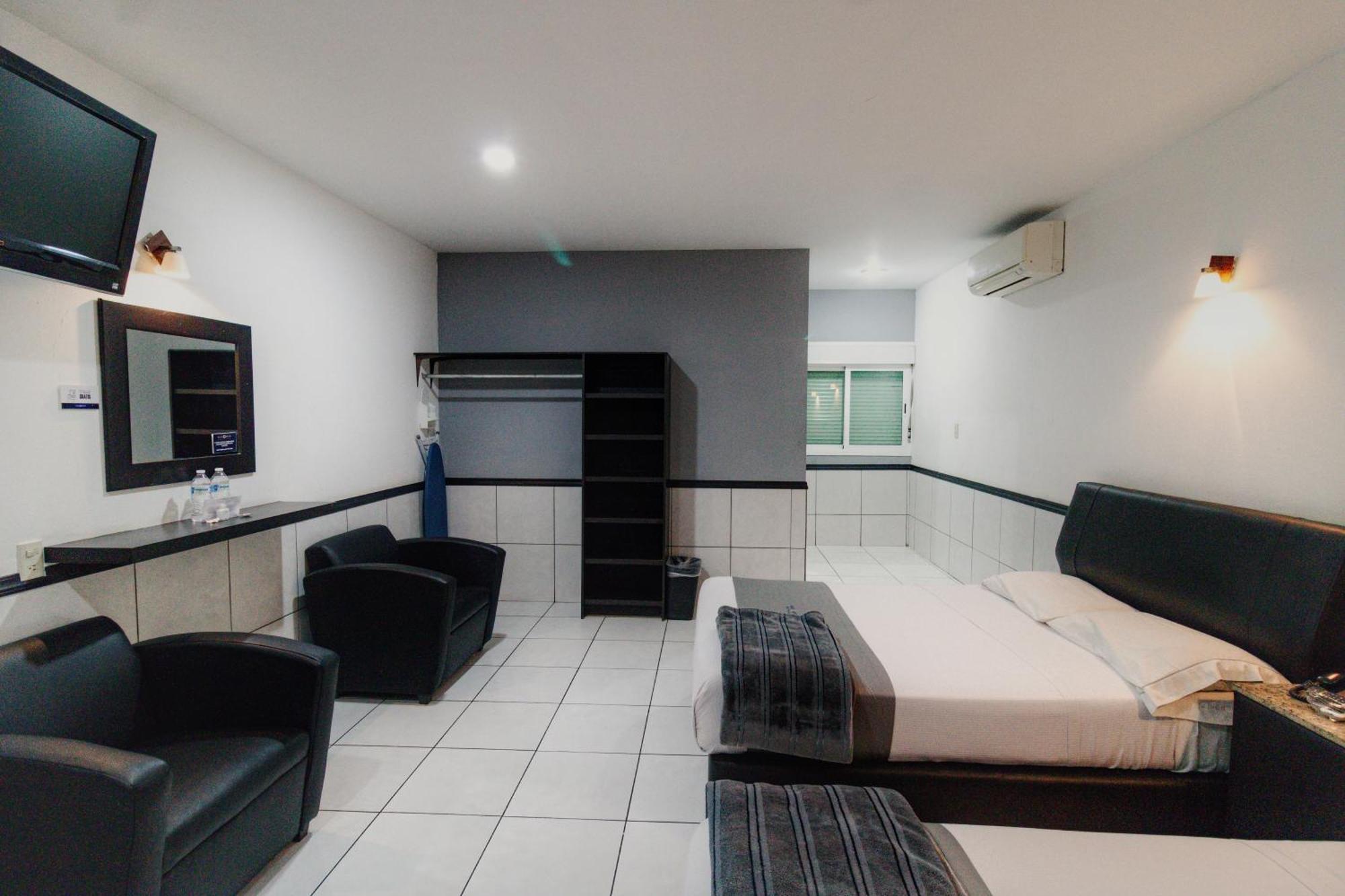 Hotel Maioris El Diez Culiacan Luaran gambar