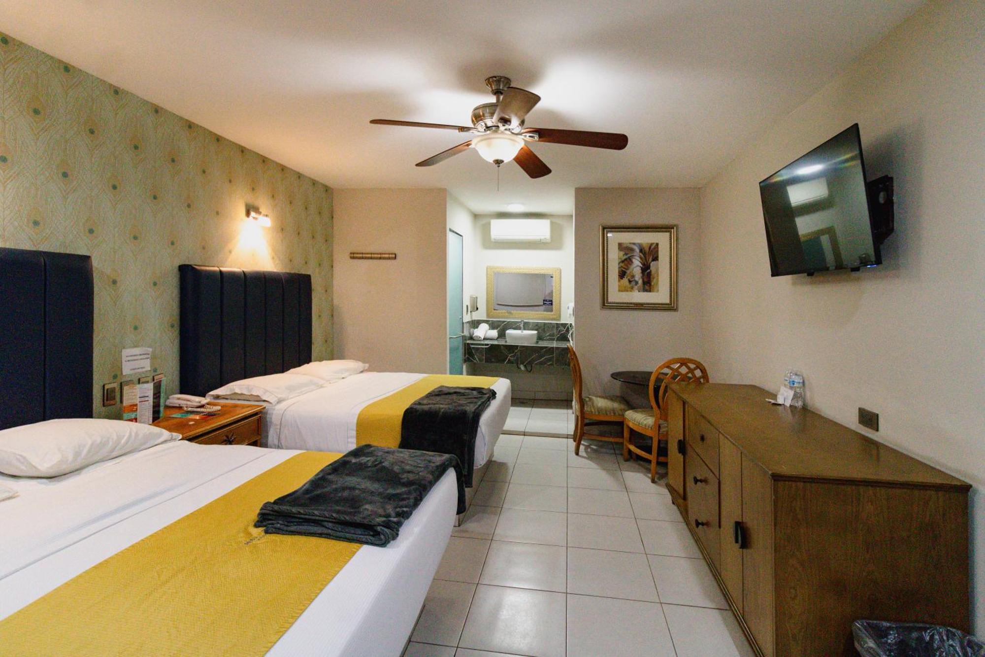 Hotel Maioris El Diez Culiacan Luaran gambar